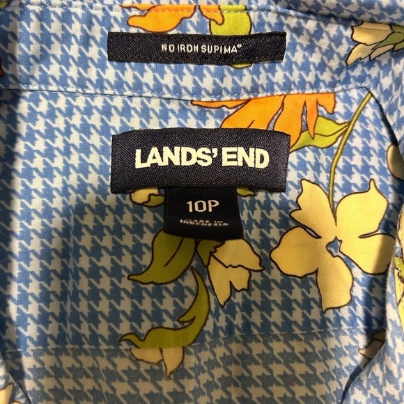 Lands End “Autumn Leaves” fall button up blouse fits like a small or medium - Picture 3 of 4